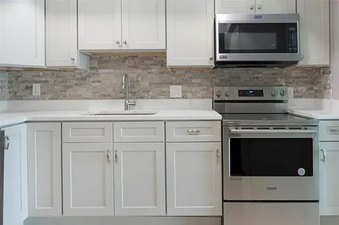 868 Bayway Boulevard Clearwater Beach FL 33767