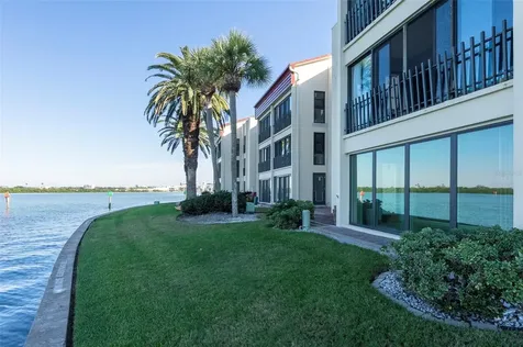868 Bayway Boulevard Clearwater Beach FL 33767