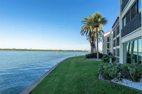 868 Bayway Boulevard Clearwater Beach FL 33767
