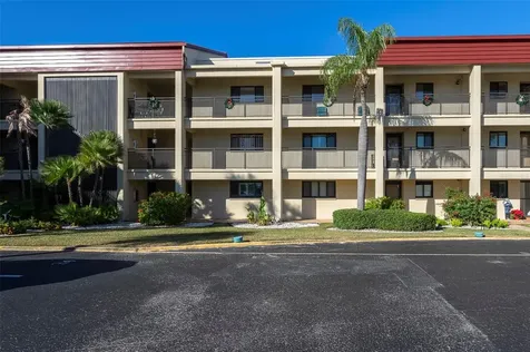 868 Bayway Boulevard Clearwater Beach FL 33767