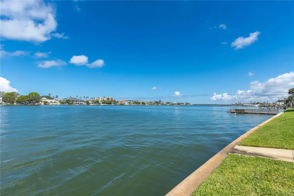 700 Island Way Clearwater Beach FL 33767