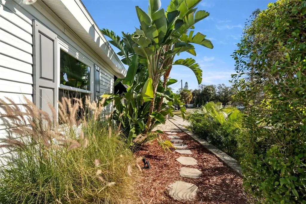 5731 28th Avenue S Gulfport FL 33707