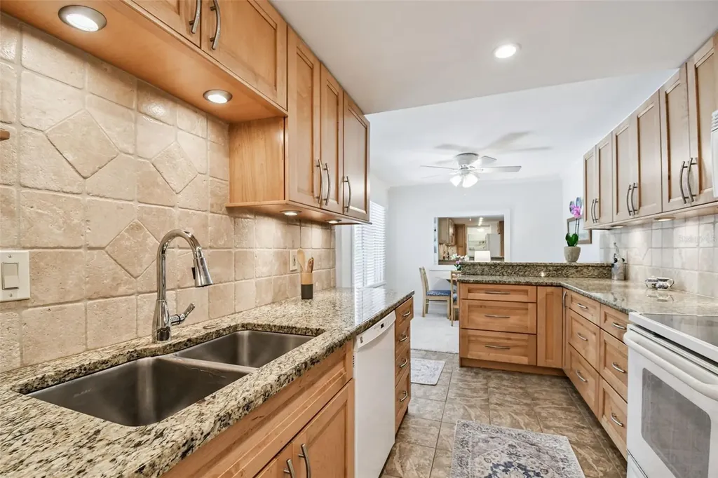 4160 35th Terrace S St Petersburg FL 33711