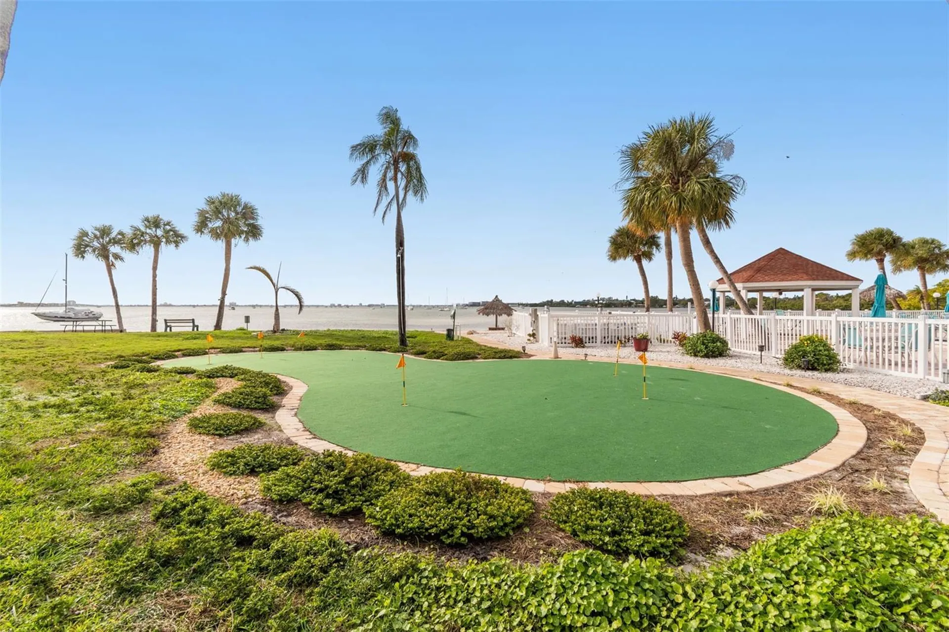 4160 35th Terrace S St Petersburg FL 33711