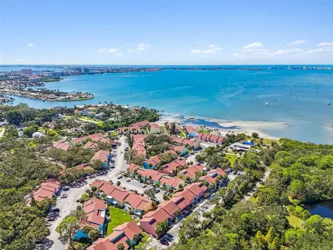 4160 35th Terrace S St Petersburg FL 33711