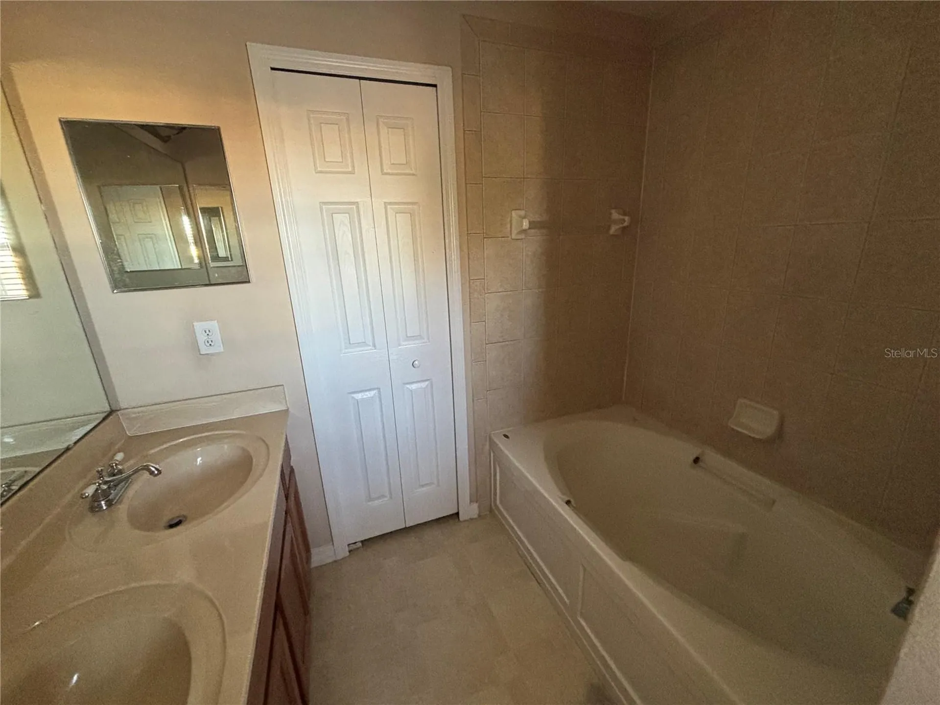2034 Cypress Bay Boulevard Kissimmee FL 34743