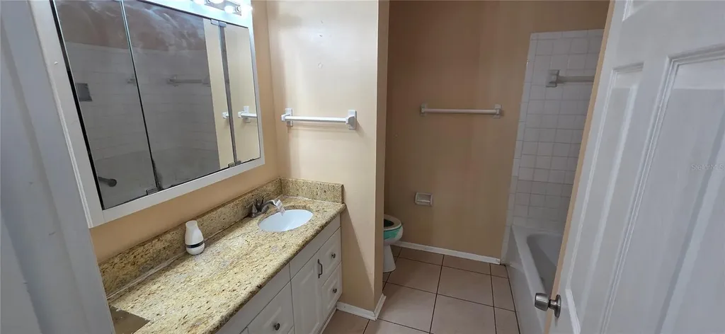 1702 S Miller Road Valrico FL 33594