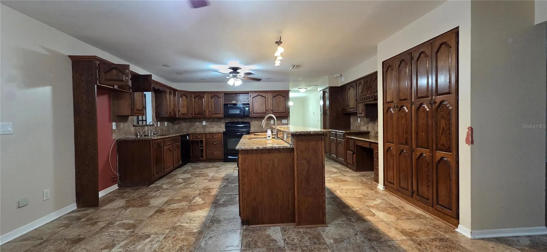 1702 S Miller Road Valrico FL 33594