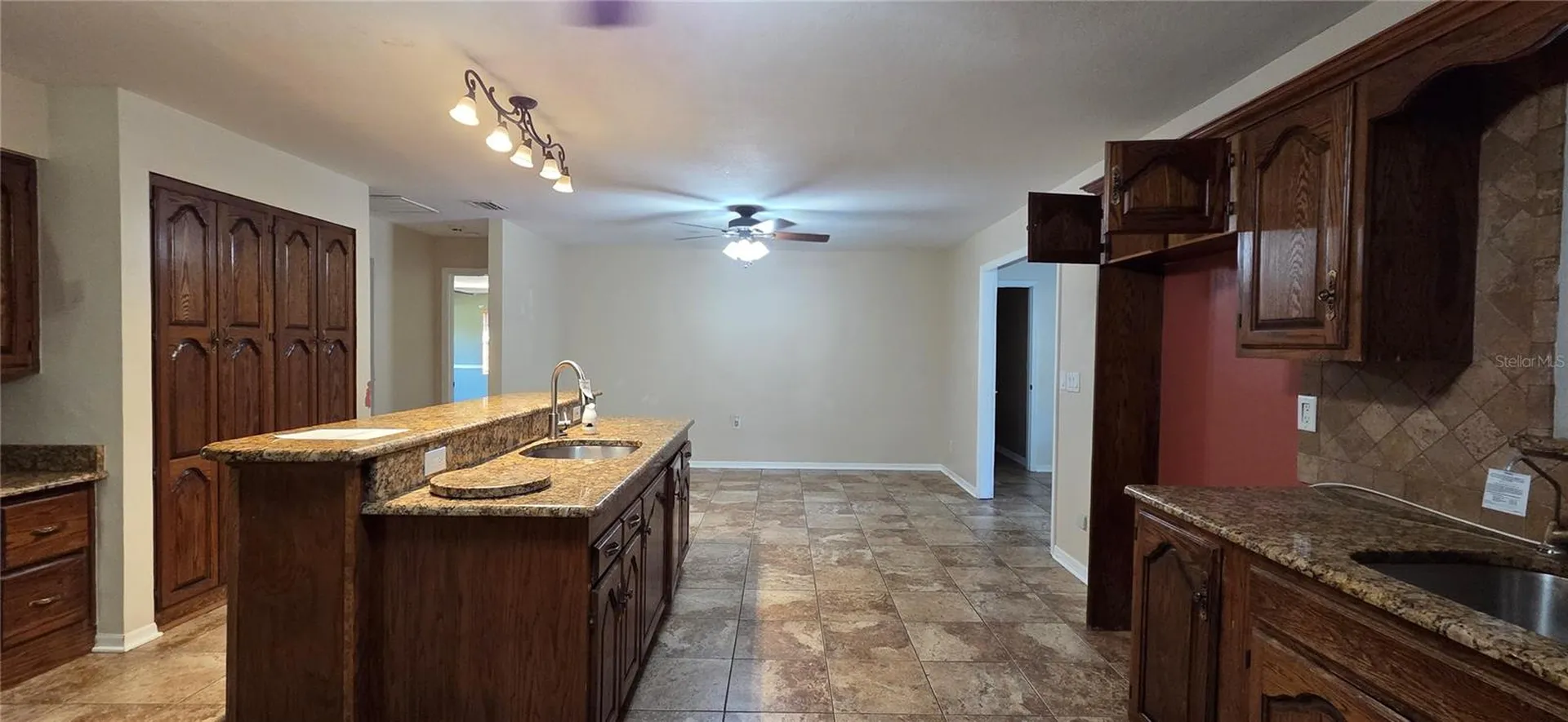1702 S Miller Road Valrico FL 33594