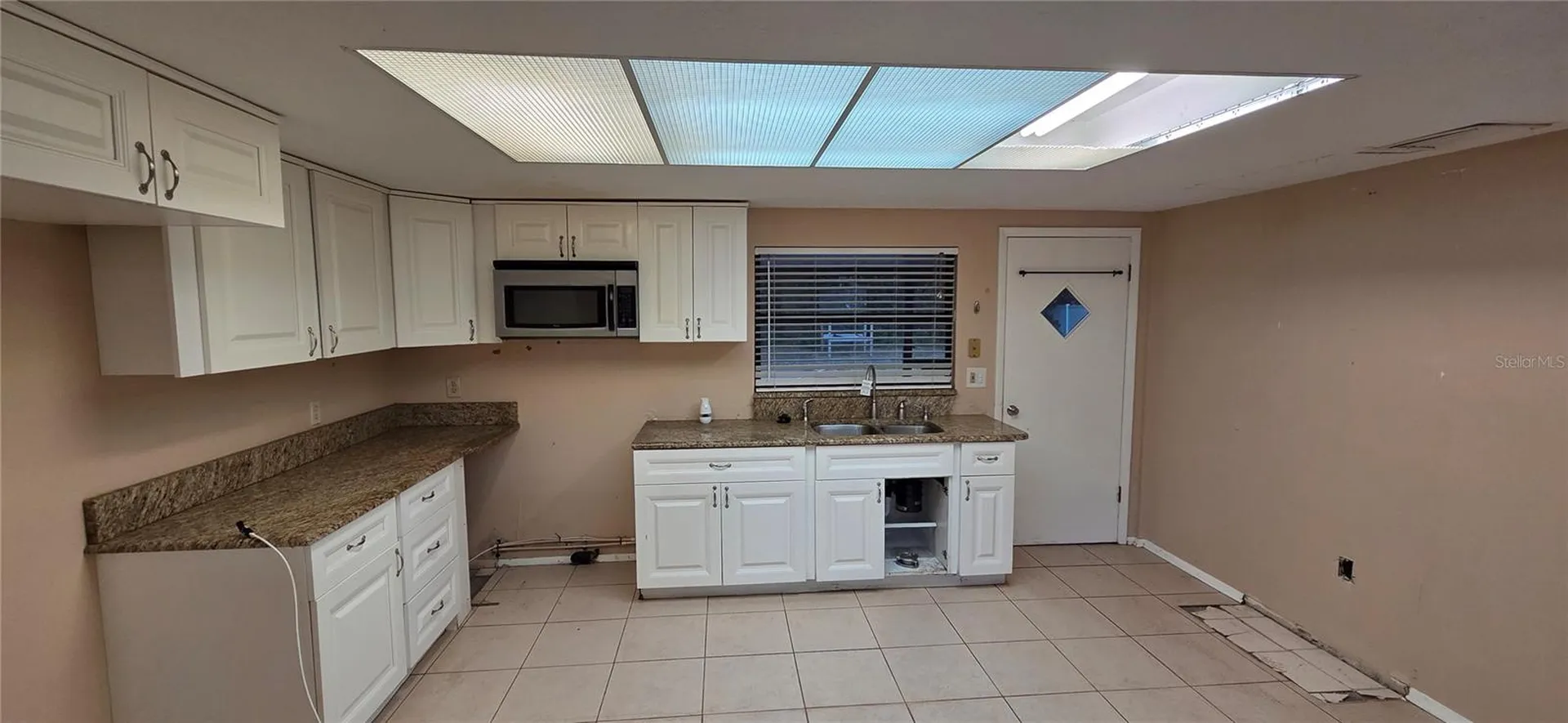 1702 S Miller Road Valrico FL 33594