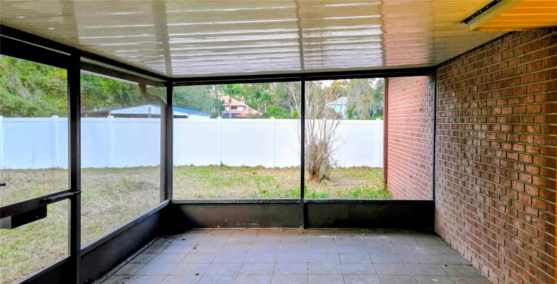 1702 S Miller Road Valrico FL 33594