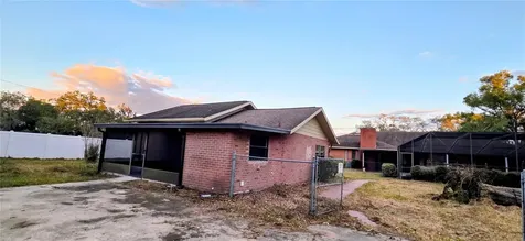 1702 S Miller Road Valrico FL 33594