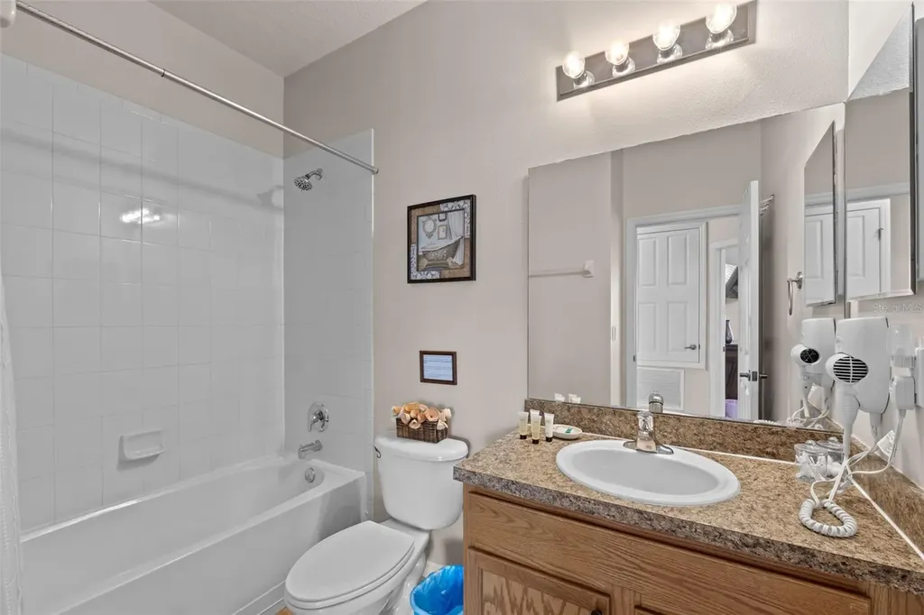 2835 Oakwater Drive Kissimmee FL 34747