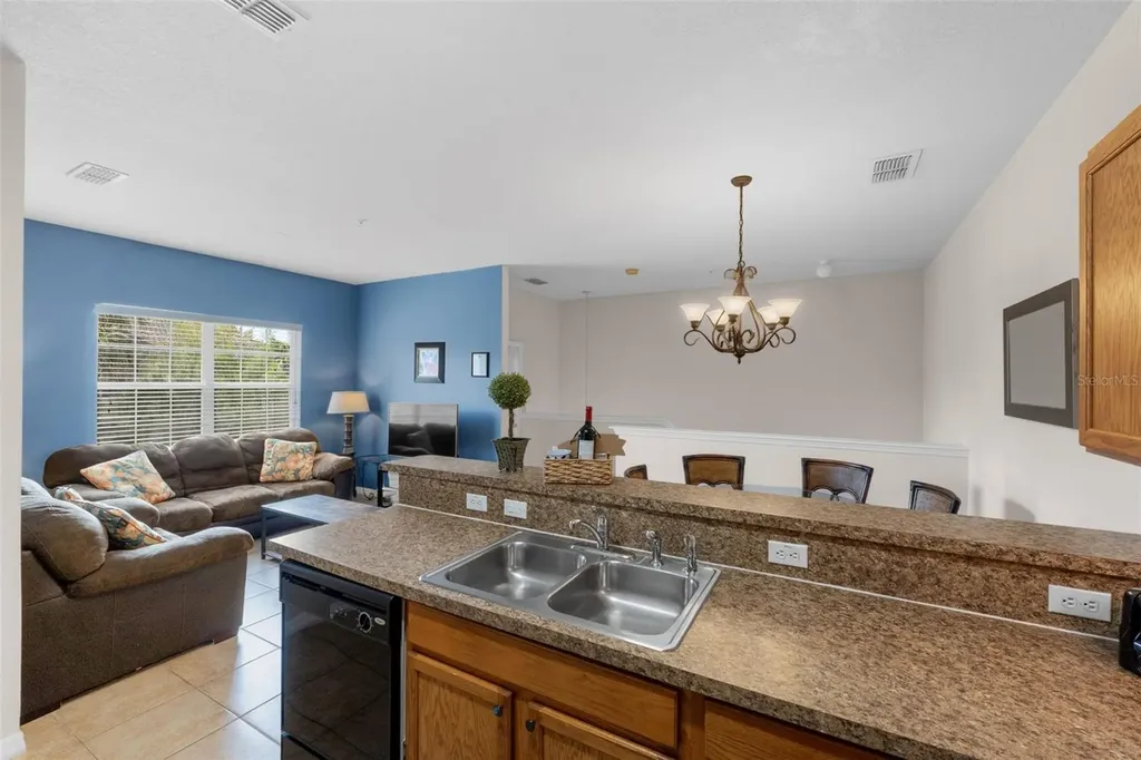 2835 Oakwater Drive Kissimmee FL 34747