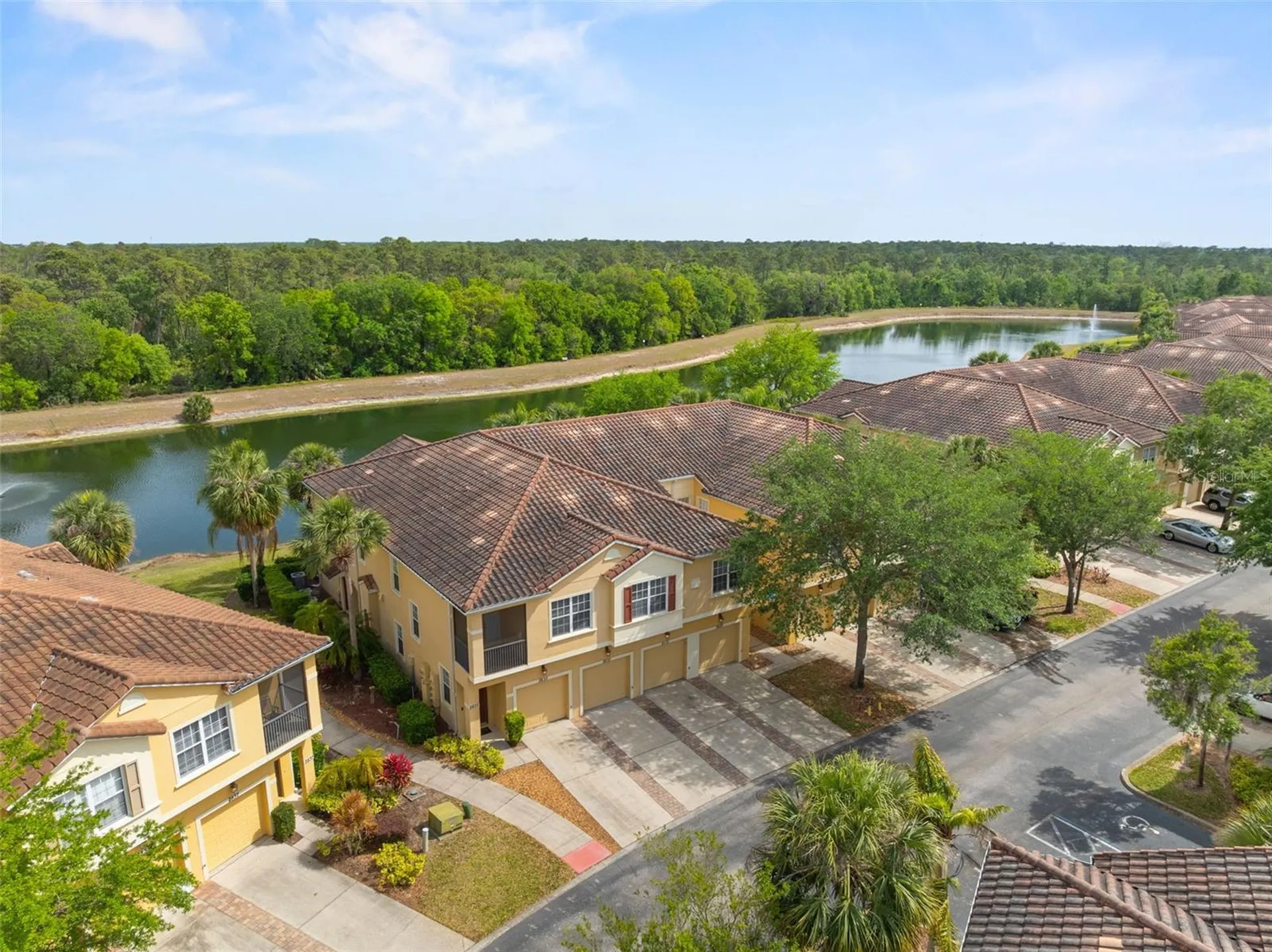 2835 Oakwater Drive Kissimmee FL 34747