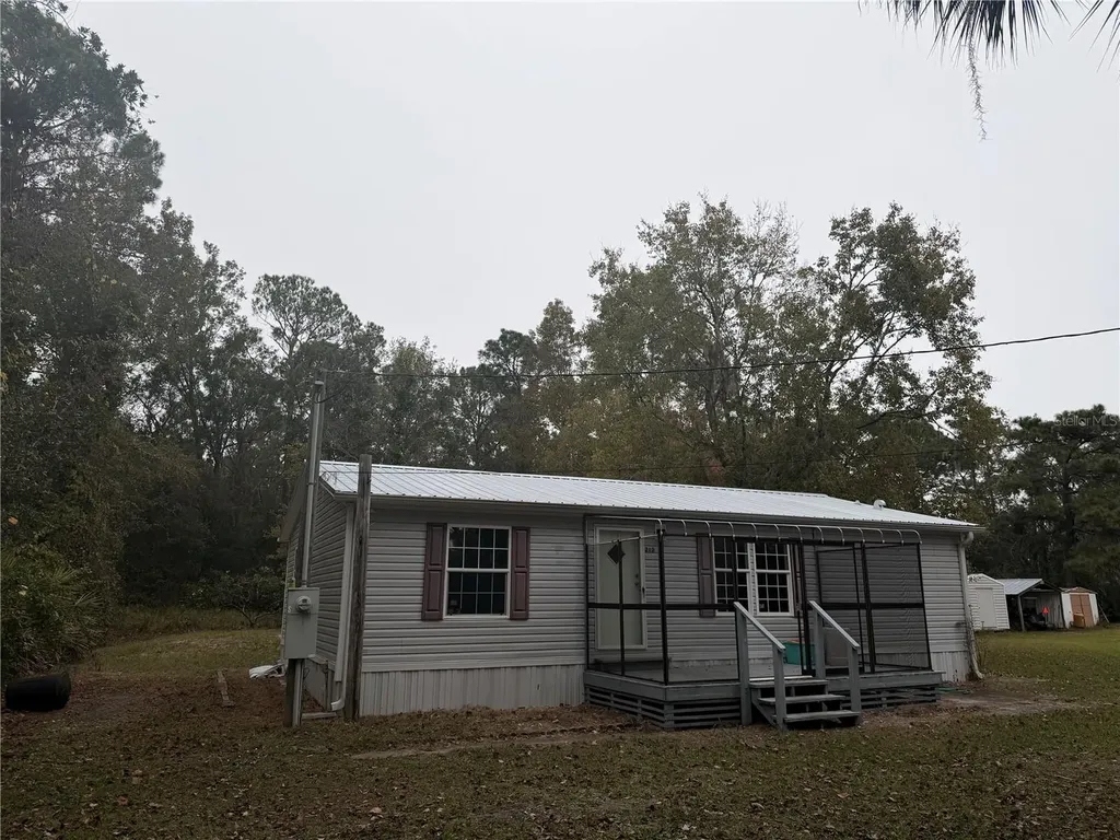 212 Paradise Shores Road Crescent City FL 32112