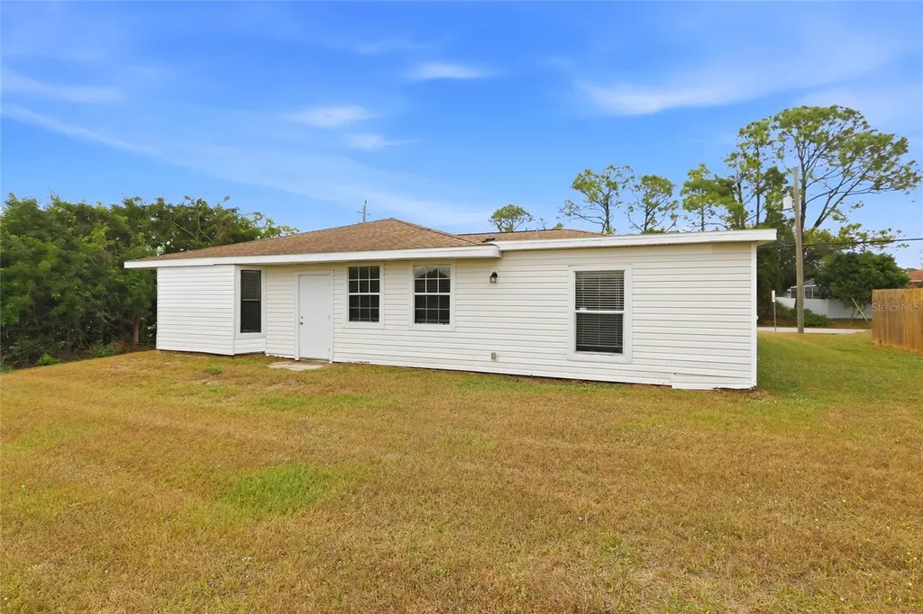 7993 Rockwell Avenue North Port FL 34291