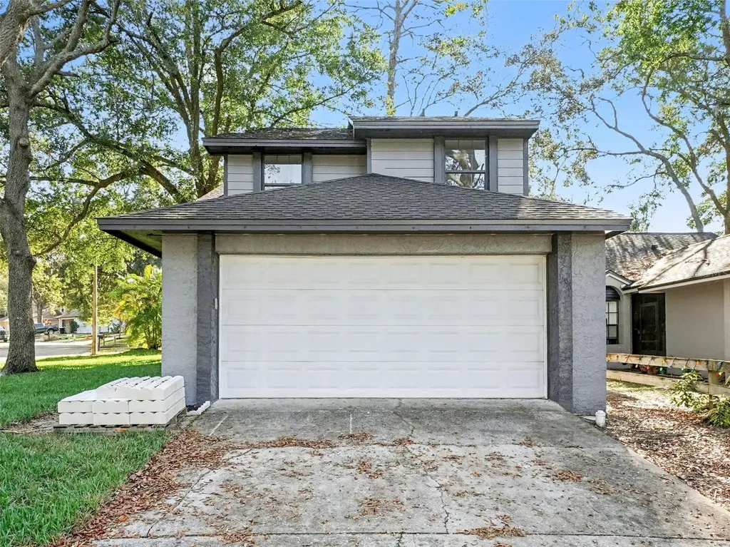 1196 Indian Bluff Apopka FL 32703