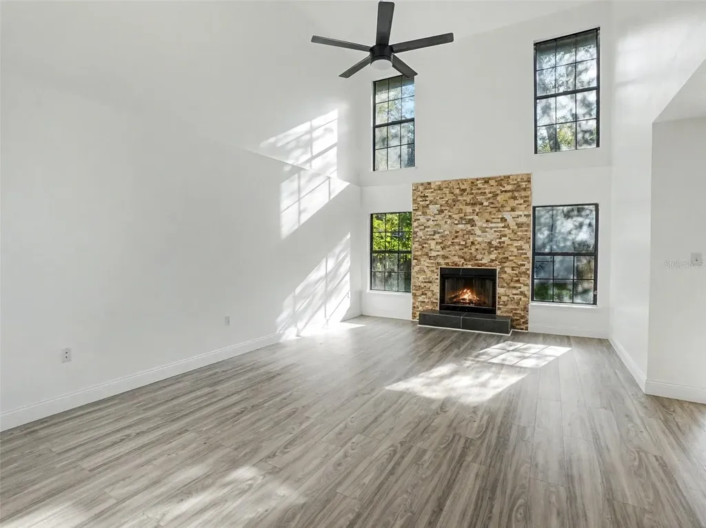 1196 Indian Bluff Apopka FL 32703