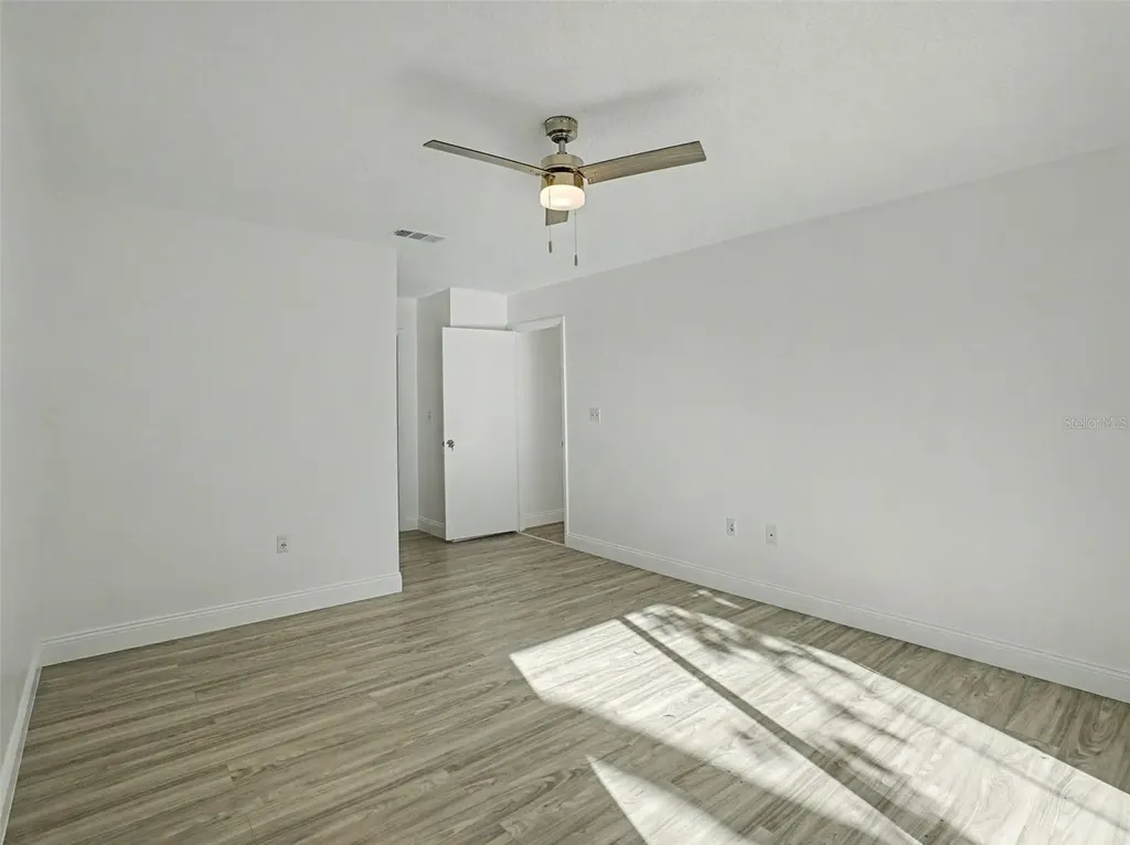 1196 Indian Bluff Apopka FL 32703