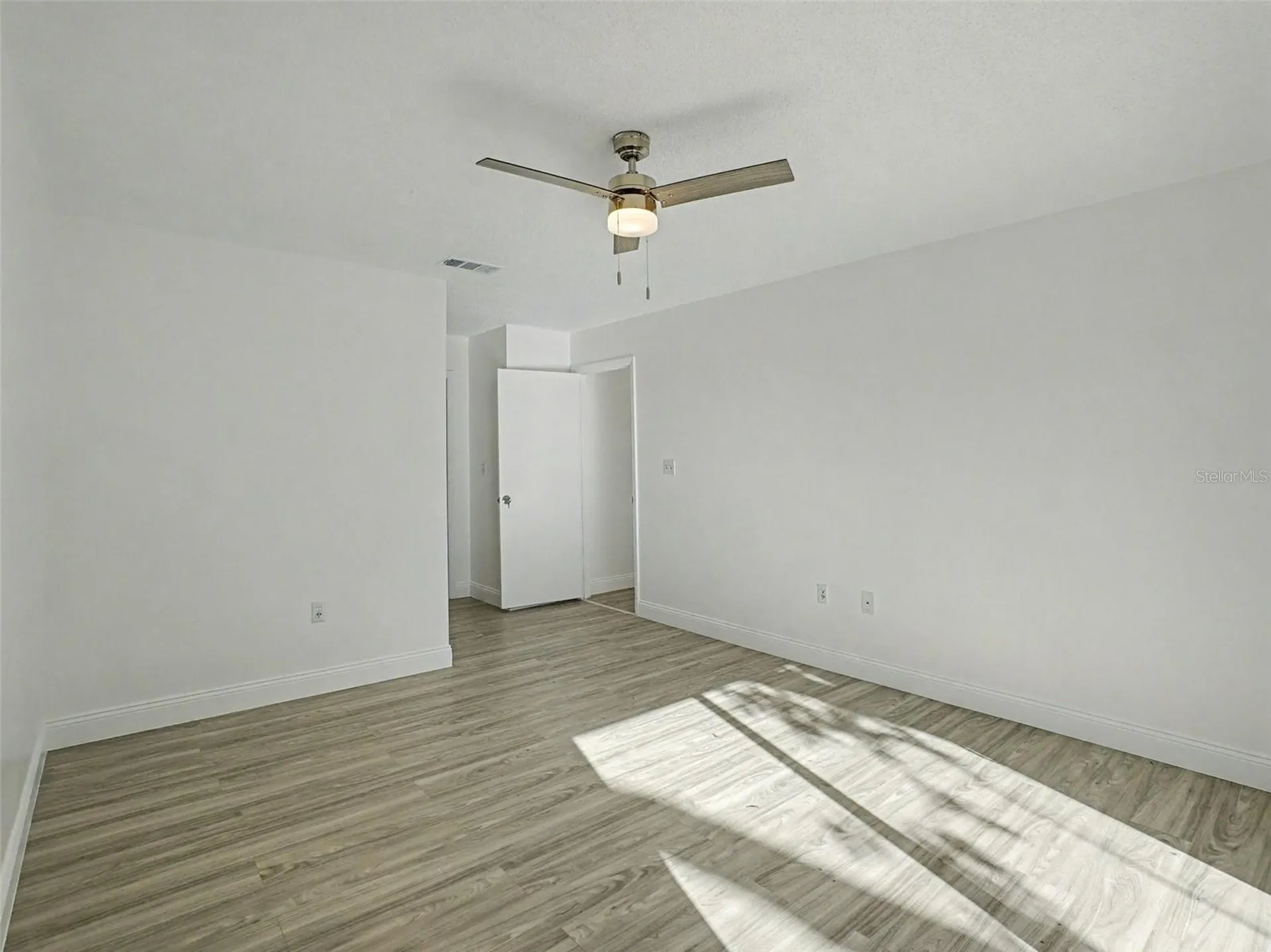 1196 Indian Bluff Apopka FL 32703
