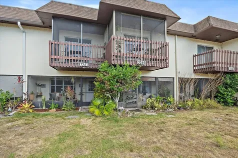 3357 Ramblewood Drive N Sarasota FL 34237