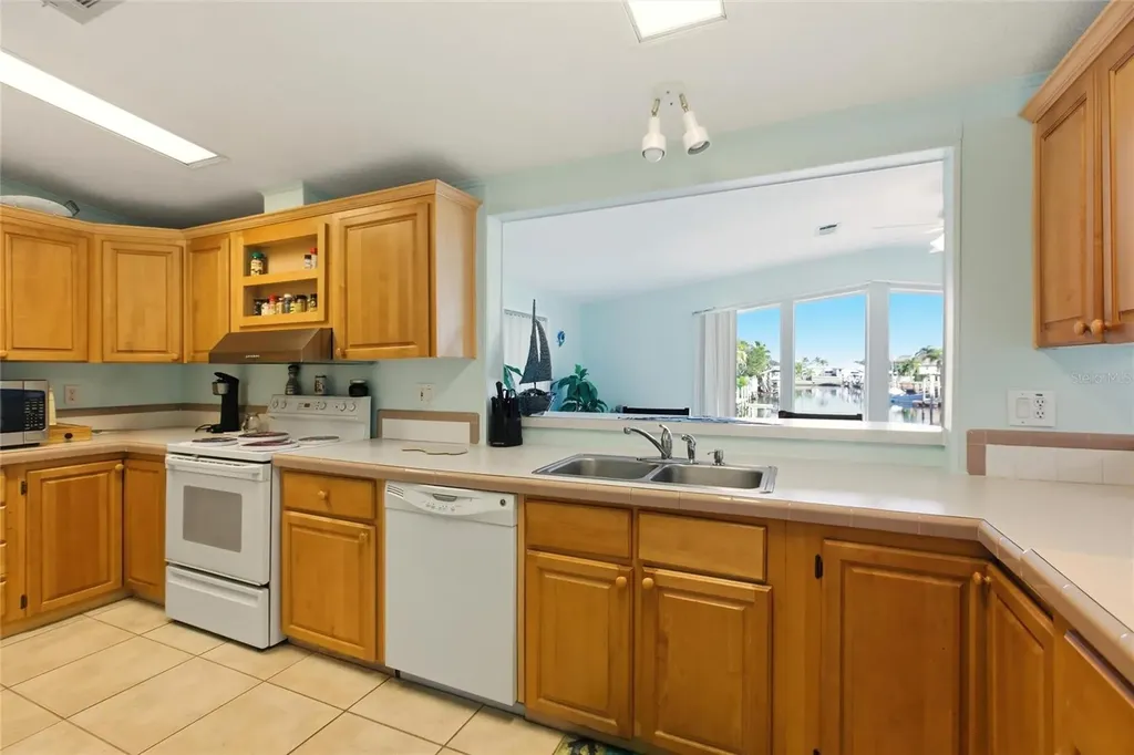 4190 Pelican Pointe Drive Punta Gorda FL 33950