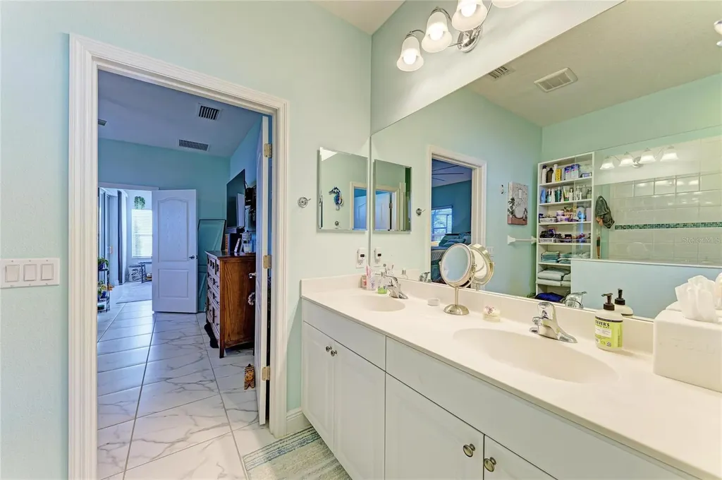 7735 Ridgelake Circle Bradenton FL 34203