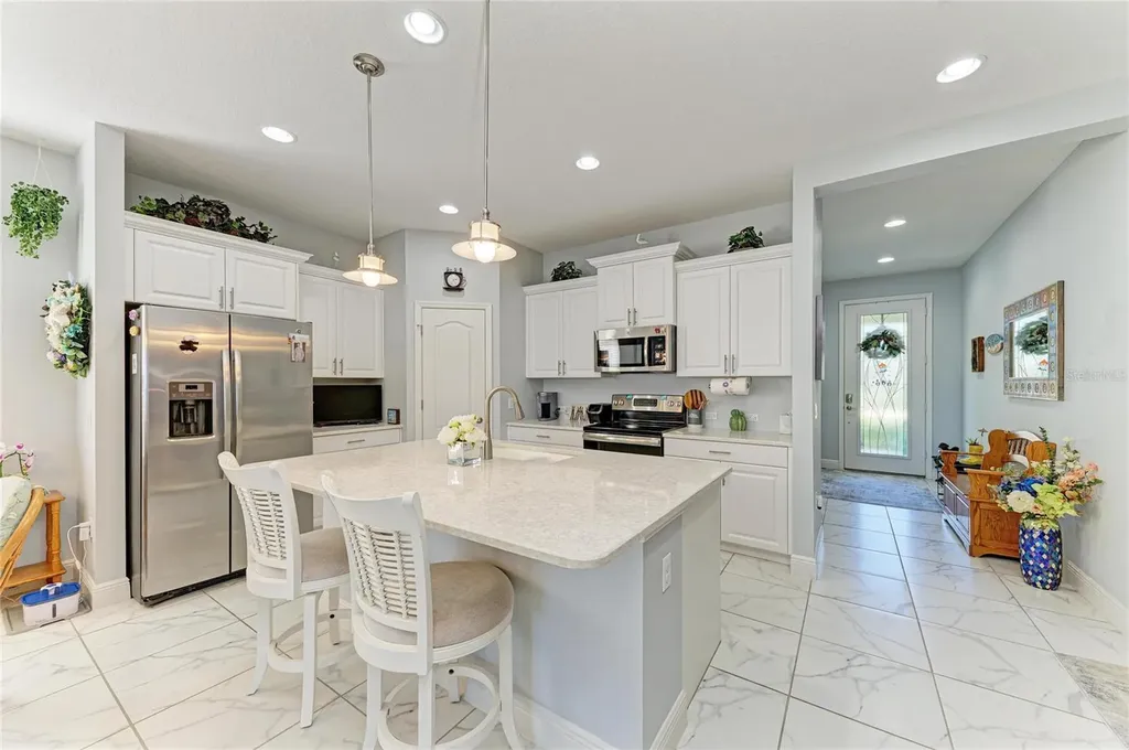 7735 Ridgelake Circle Bradenton FL 34203