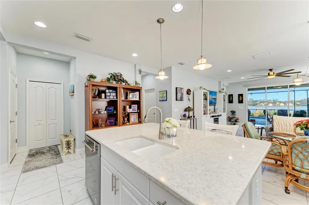 7735 Ridgelake Circle Bradenton FL 34203