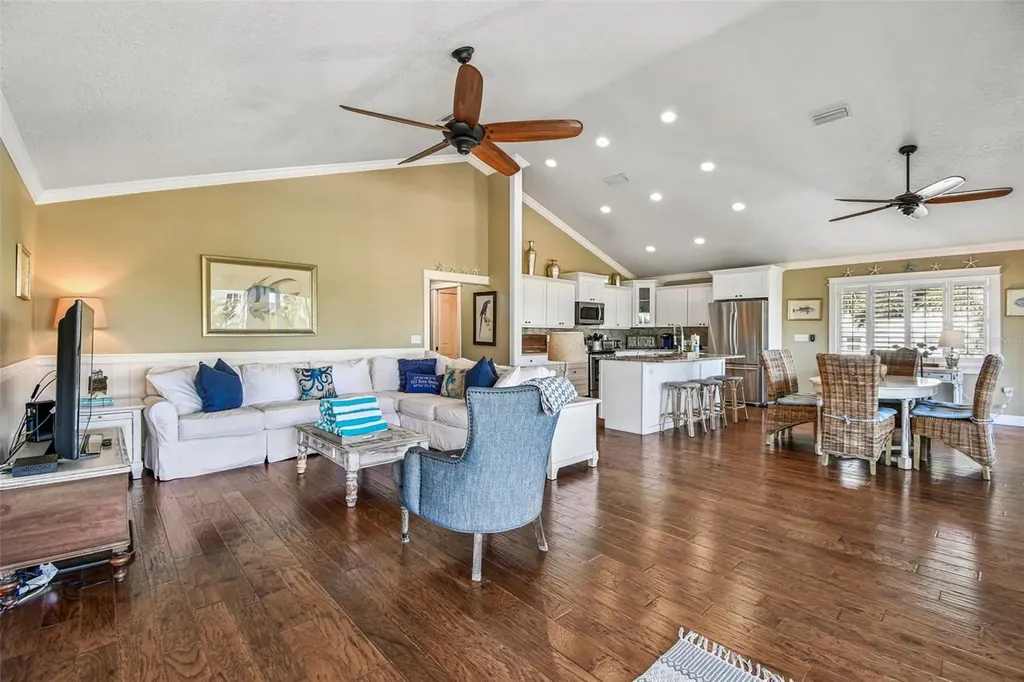 612 Fern Street Anna Maria FL 34216