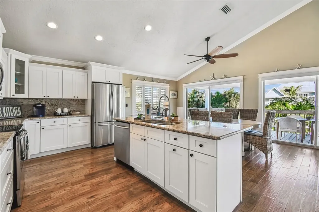 612 Fern Street Anna Maria FL 34216