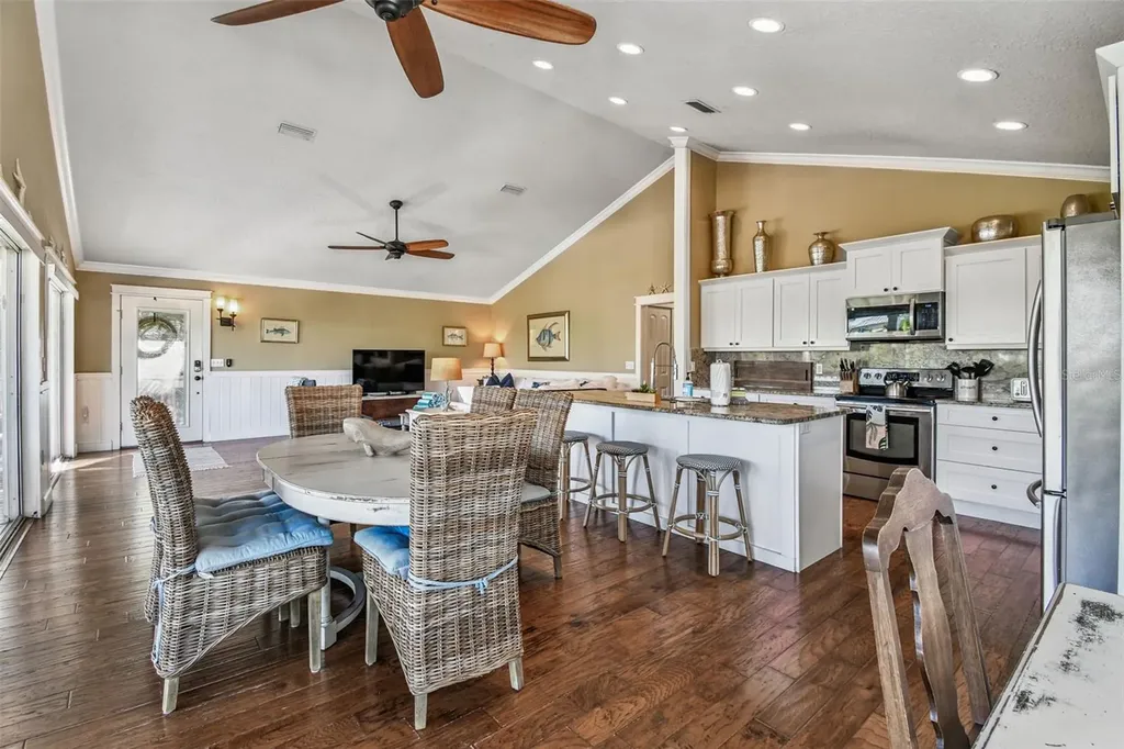 612 Fern Street Anna Maria FL 34216