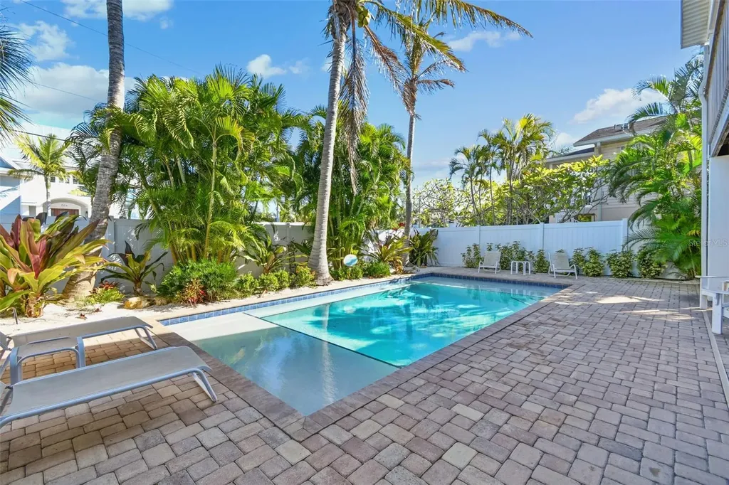 612 Fern Street Anna Maria FL 34216