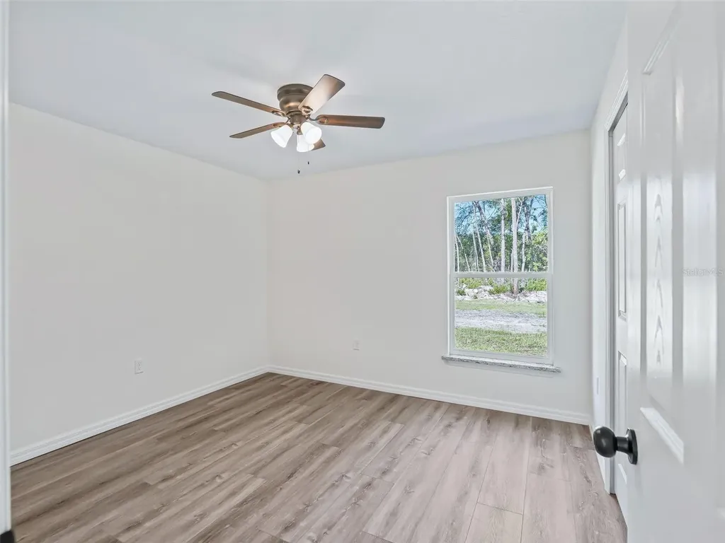 118 Bay Drive Ocklawaha FL 32179