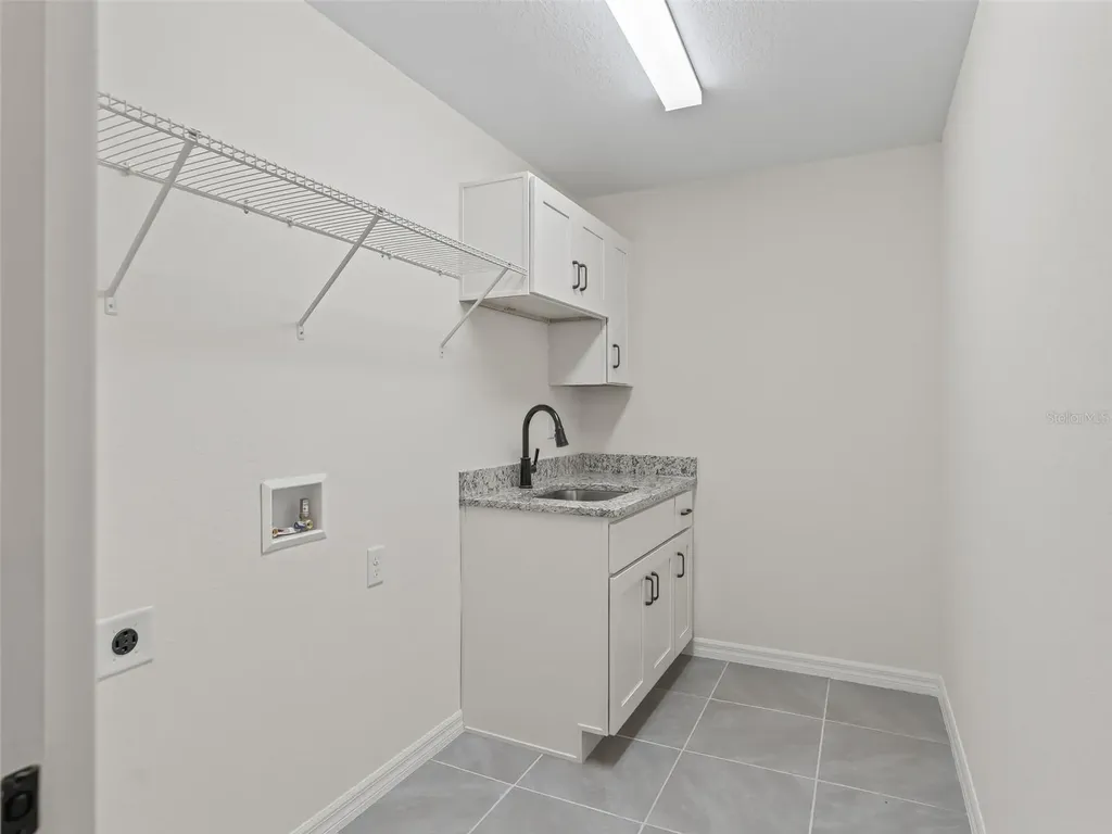 118 Bay Drive Ocklawaha FL 32179
