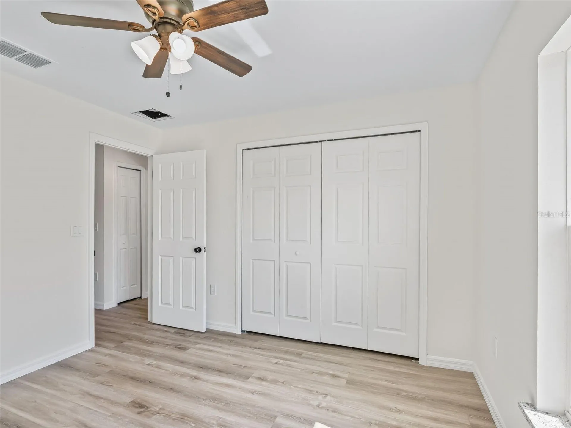 118 Bay Drive Ocklawaha FL 32179