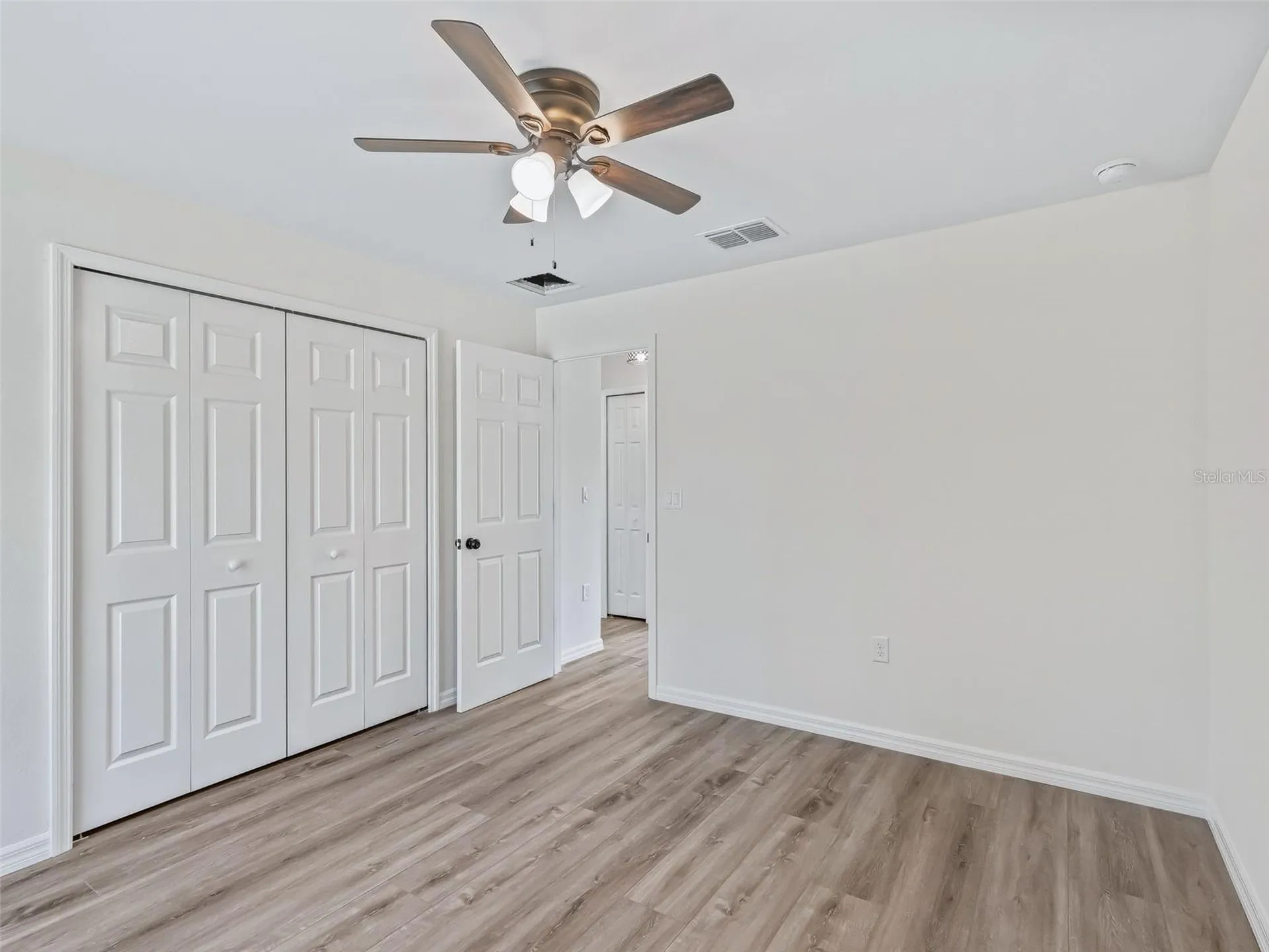 118 Bay Drive Ocklawaha FL 32179