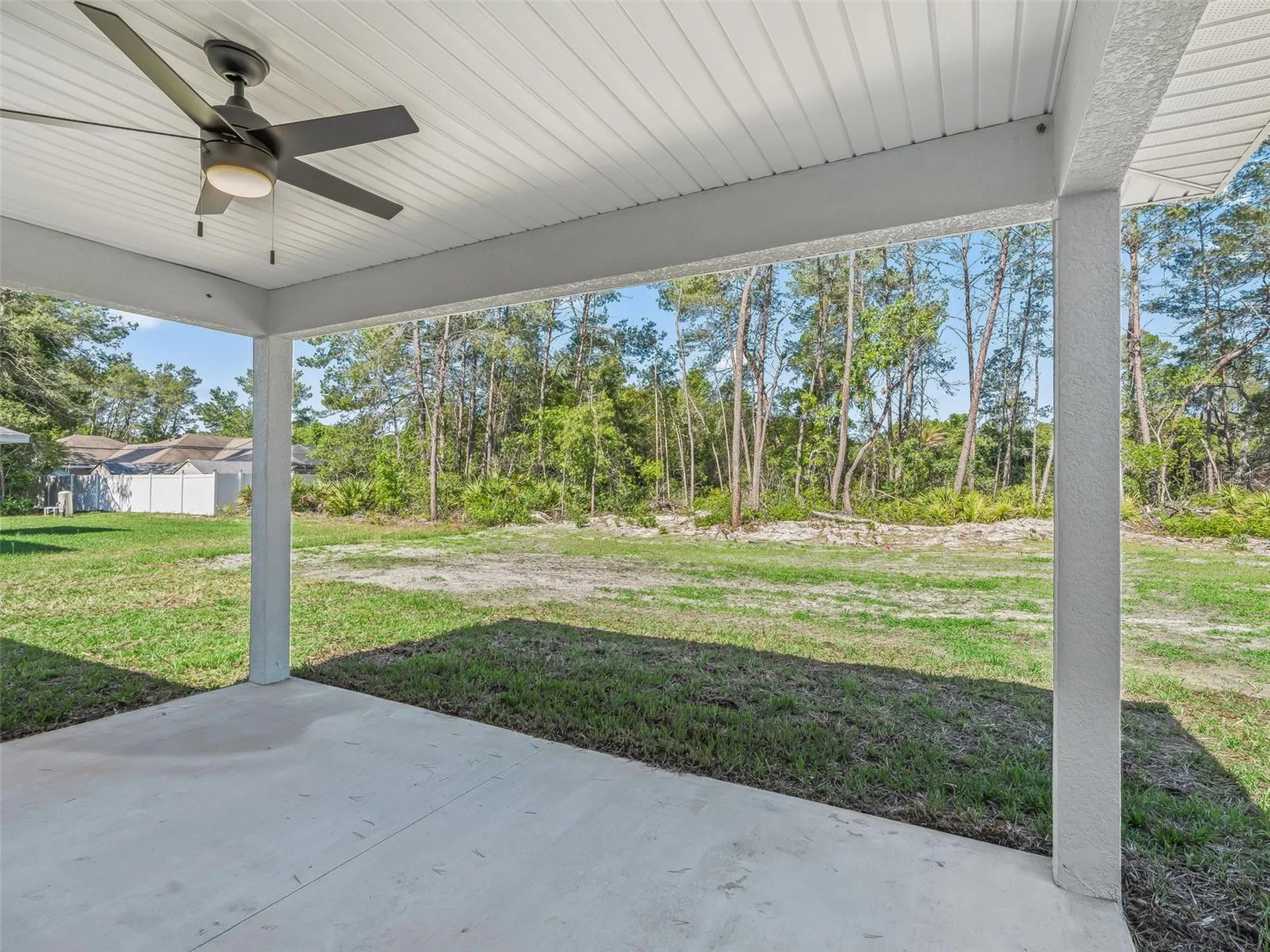 118 Bay Drive Ocklawaha FL 32179