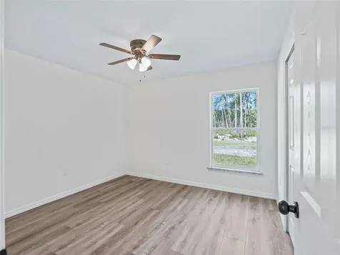 118 Bay Drive Ocklawaha FL 32179