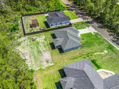 118 Bay Drive Ocklawaha FL 32179