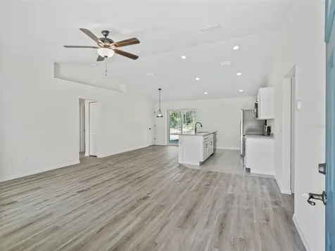 118 Bay Drive Ocklawaha FL 32179