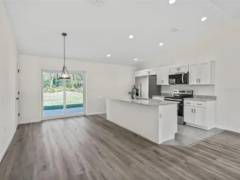 118 Bay Drive Ocklawaha FL 32179