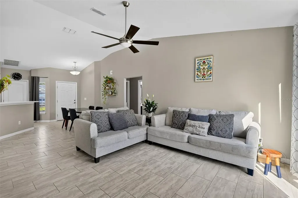 5345 Oak Breeze Avenue Port Orange FL 32128