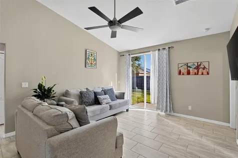 5345 Oak Breeze Avenue Port Orange FL 32128
