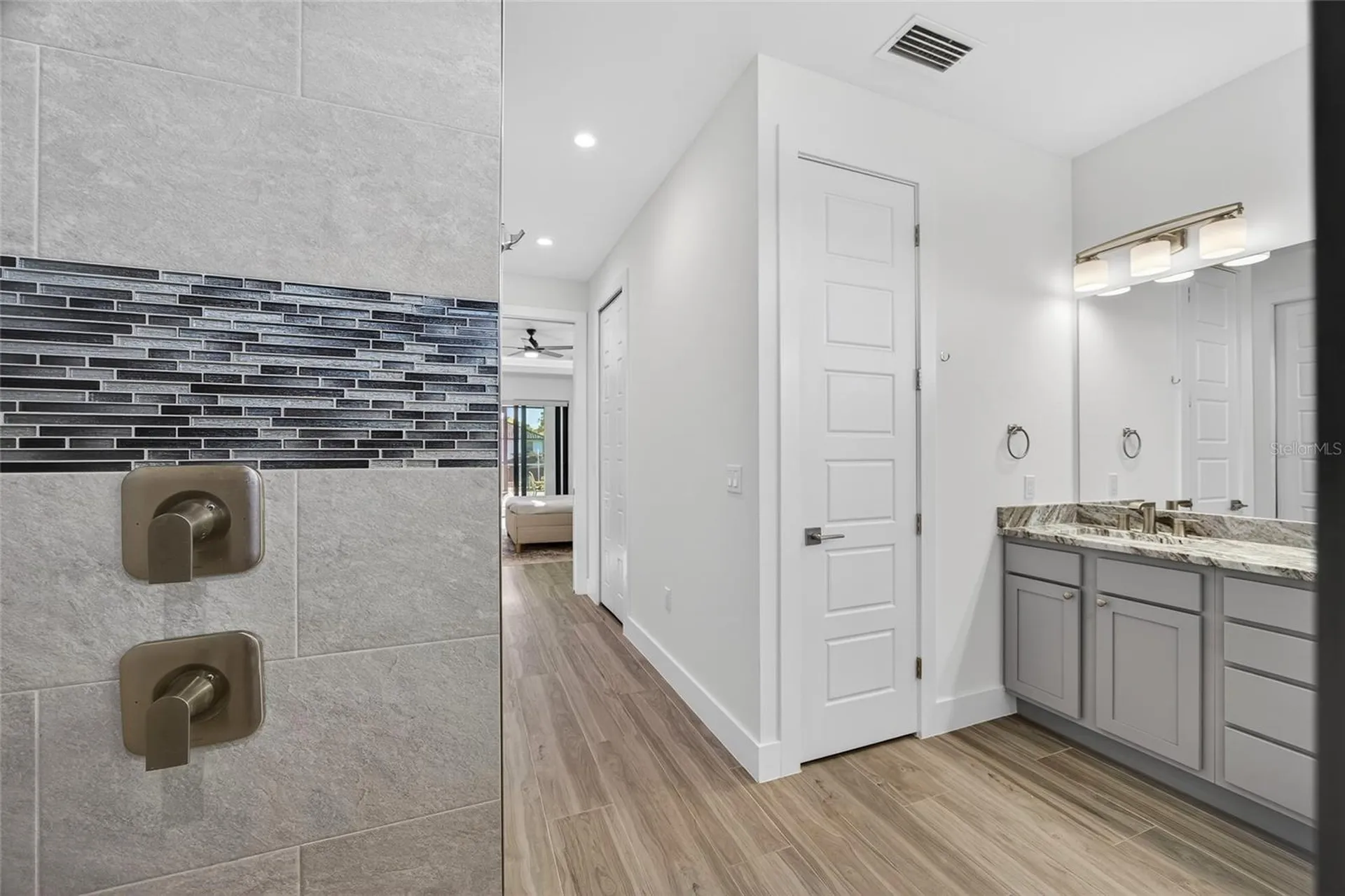 2817 NW 41st Avenue Cape Coral FL 33993
