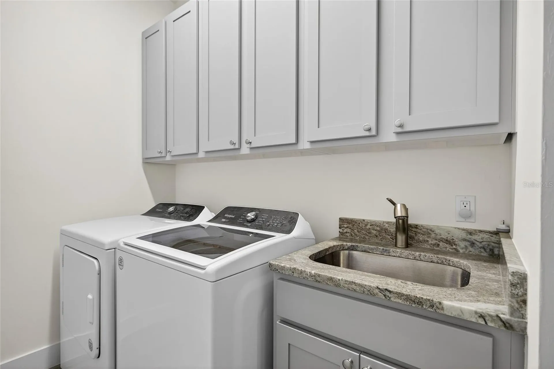 2817 NW 41st Avenue Cape Coral FL 33993