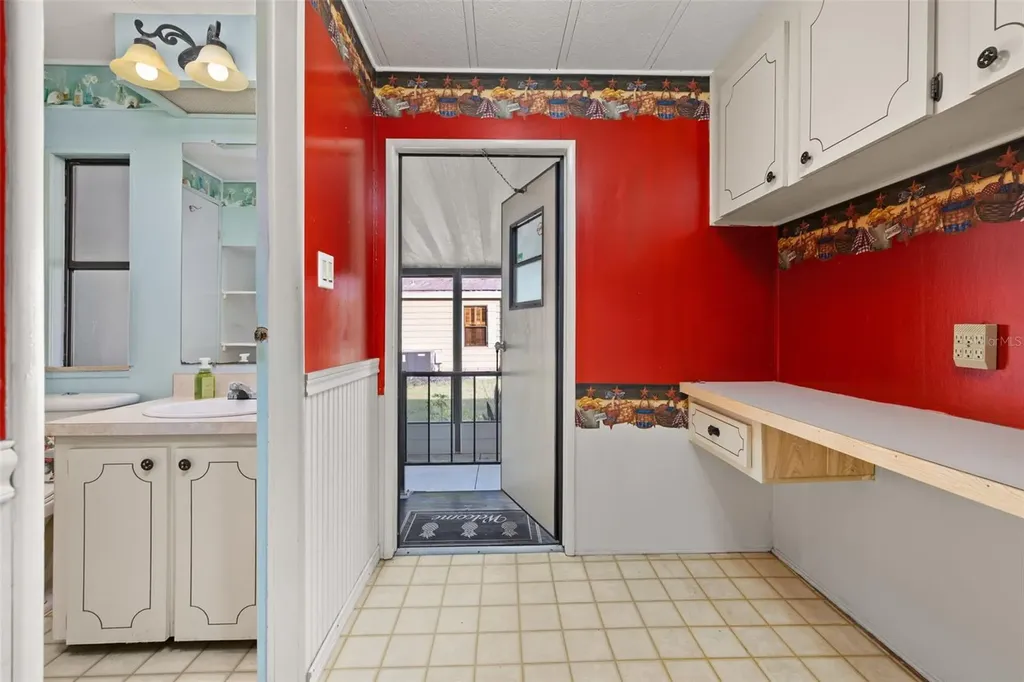 2118 Canopy Circle Zellwood FL 32798