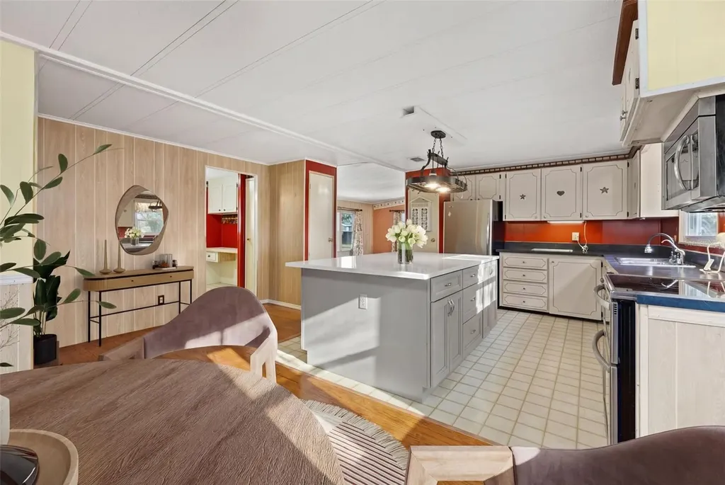 2118 Canopy Circle Zellwood FL 32798