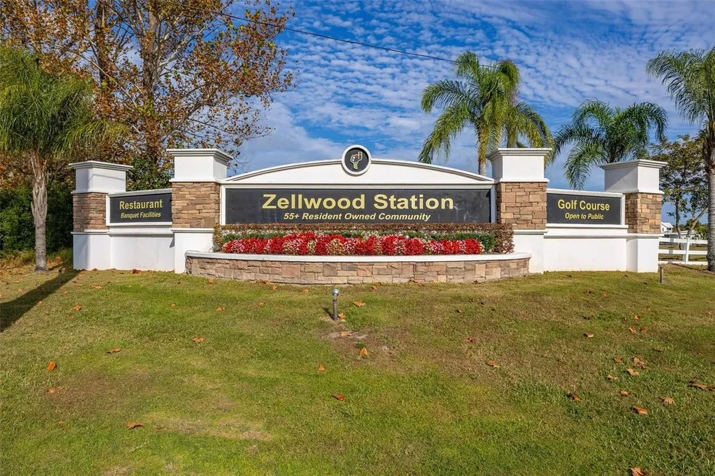 2118 Canopy Circle Zellwood FL 32798